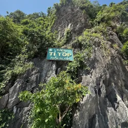 Ti Top Island - Ba Long Bay (Hạ Long Bay)