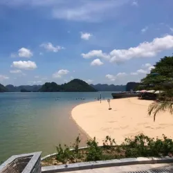 Ti Top Island - Ba Long Bay (Hạ Long Bay)