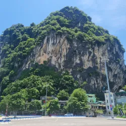 Bai Tho Mountain - Cam Pha