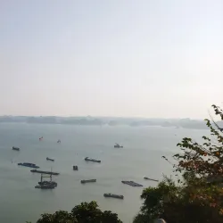 Bai Tho Mountain - Cam Pha