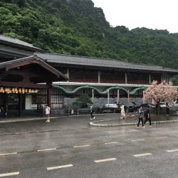 Cam Pha Market - Cam Pha