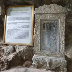 Dau Go Cave (Wooden Stakes Cave) - Cam Pha