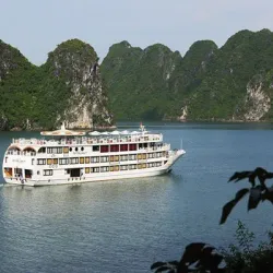 Ha Long Bay - Cam Pha