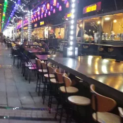 Ha Long Night Market - Cam Pha