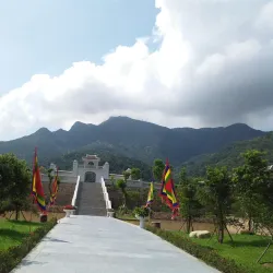 Yen Tu Mountain - Cam Pha