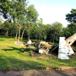 Dong Ha War Memorial - Dong Ha