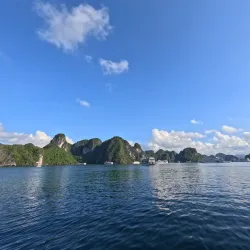 Bai Chay Beach - Hong Gai