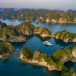 Ha Long Bay - Hong Gai