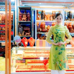 Quang Ninh Night Market - Hong Gai