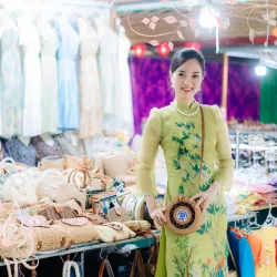 Quang Ninh Night Market - Hong Gai