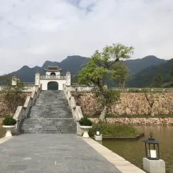 Yen Tu Mountain - Hong Gai