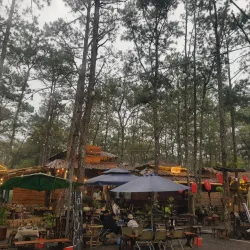 Kon Tum Night Market - Kon Tum