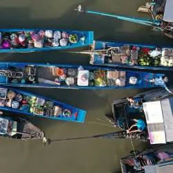 Long Xuyen Floating Market - Long Xuyen