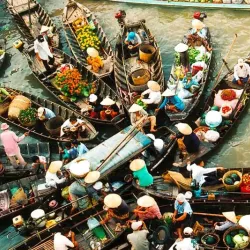 Long Xuyen Floating Market - Long Xuyen