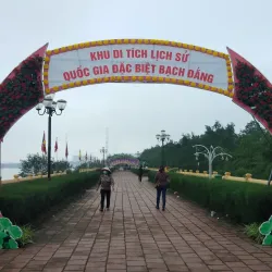 Bach Dang Temple - Đông Triều