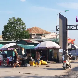 Dong Trieu Market - Đông Triều
