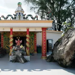 Cau Temple (Dinh Cau) - Phu Quoc