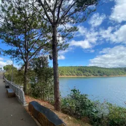 Bien Ho Lake (Sea Lake) - Pleiku