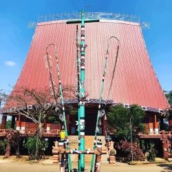 Pleiku Cathedral (Nha Tho Chanh Toa Pleiku) - Pleiku