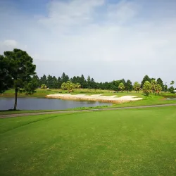 Vinh Yen Lake - Vinh Yen