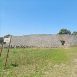 Munhumutapa Ruins (nearby) - Chirumanzu